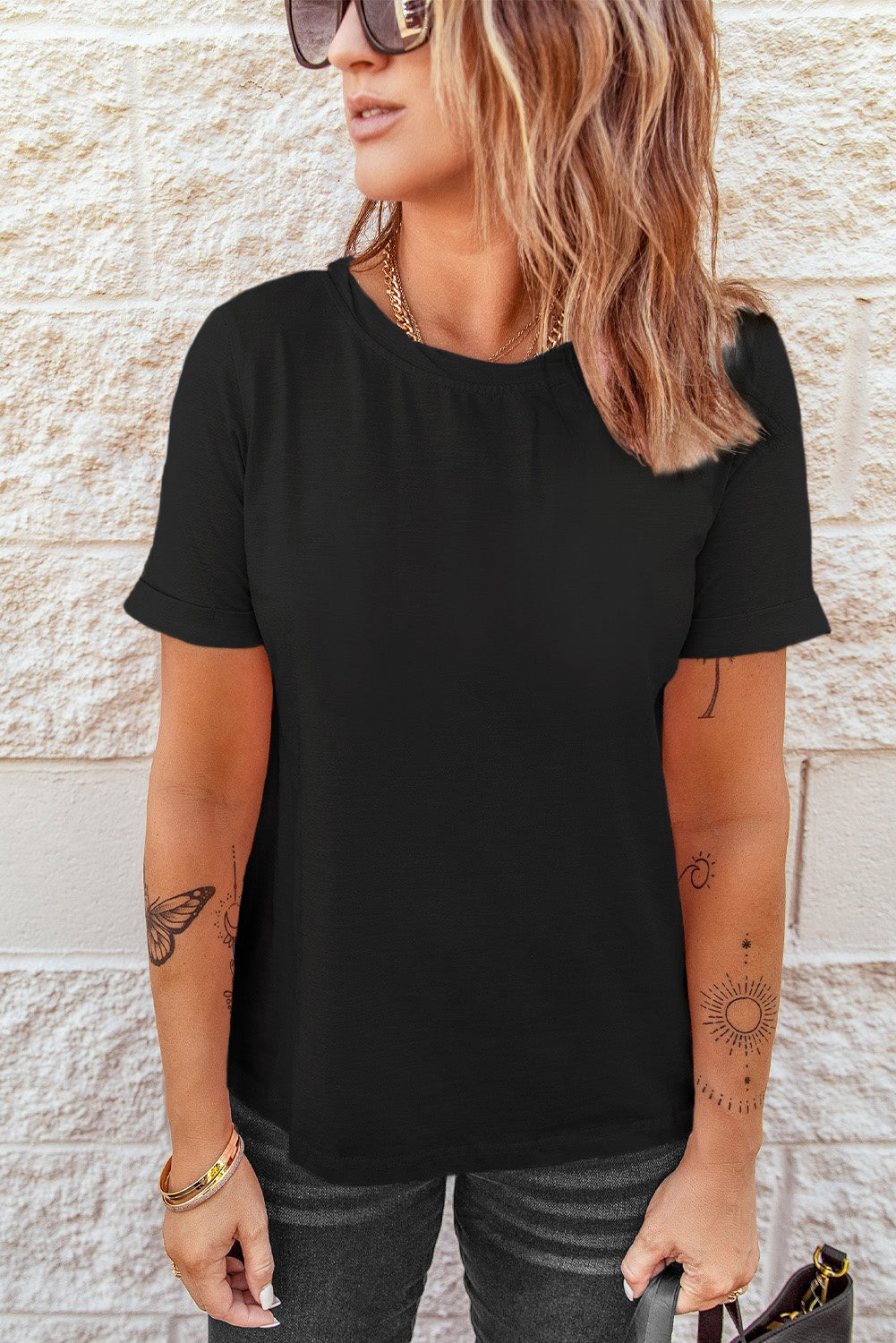 Black Solid Color Crew Neck Tee