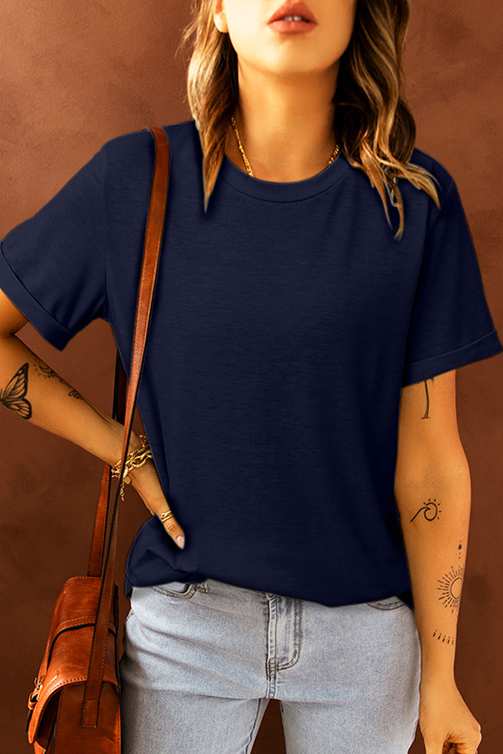 Black Solid Color Crew Neck Tee